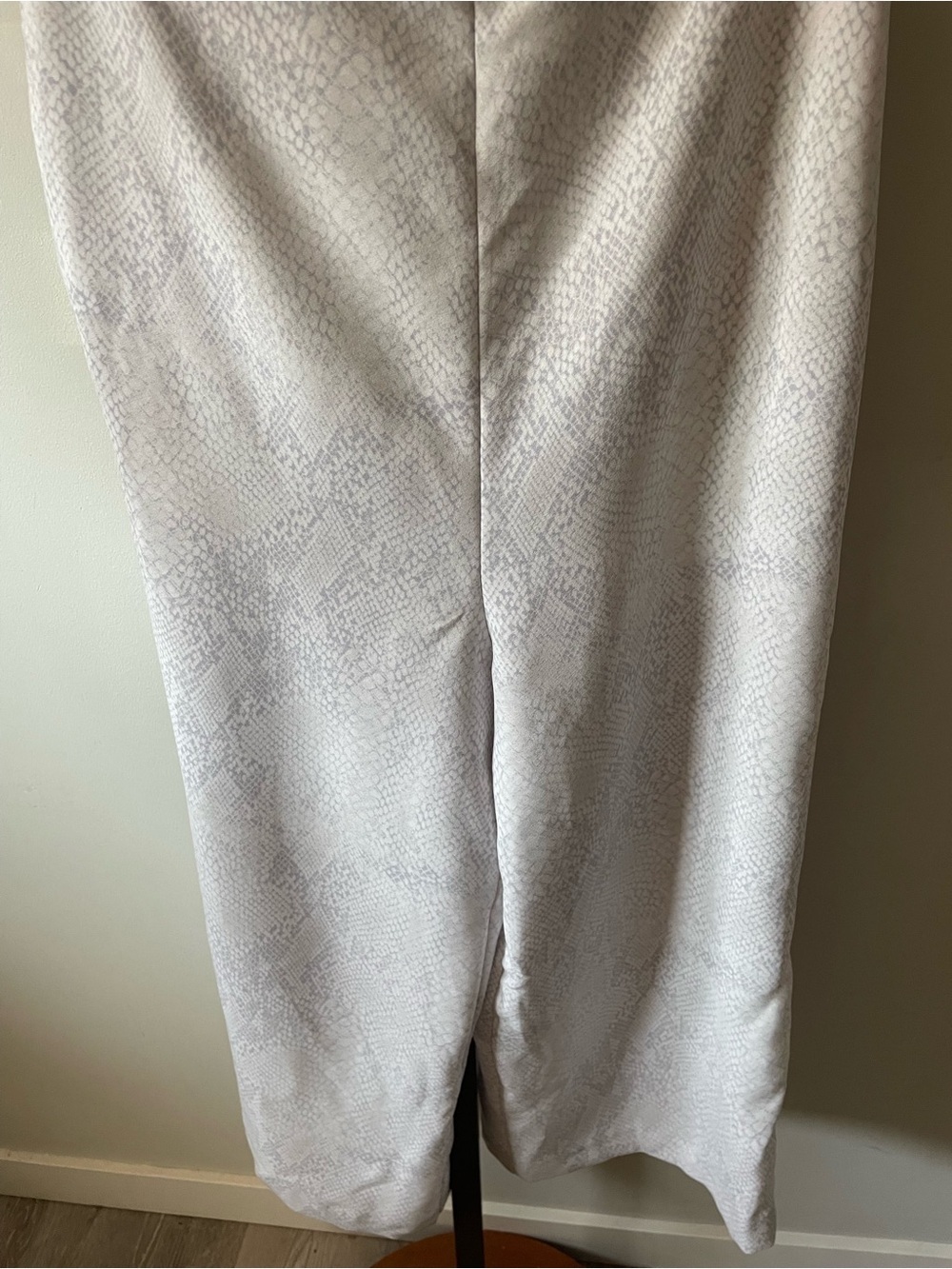 NEW Babaton Altamiro Flutter Python Snake Ruffled Strapless Ruffle Jumpsuit - Picture 5 of 10